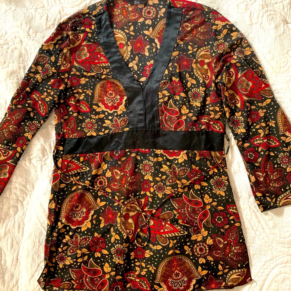 Early 2,000’s casual wear wrap top!